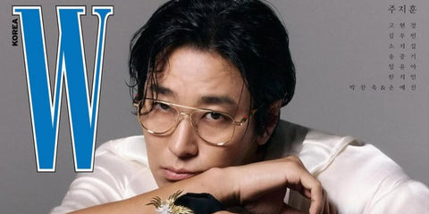 South Korean actor Ju Ji-hoon was seen wearing gold Gucci GG1962S 005 aviator optical glasses on the cover of W Korea, October 2025. Shop online now on Pretavoir