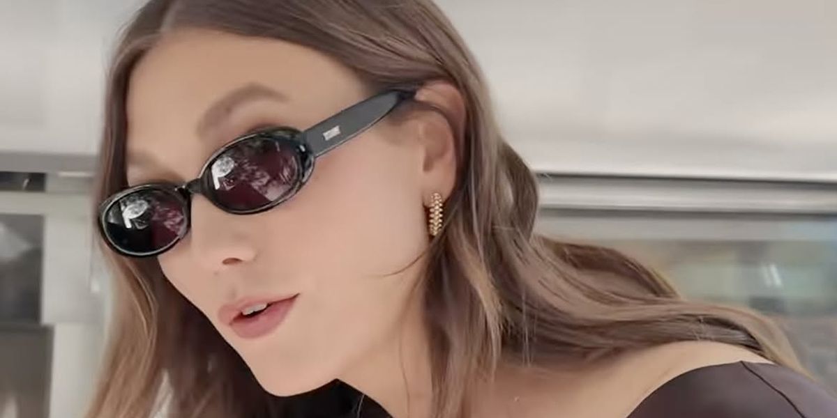 Karlie Kloss was seen wearing DMY Studios Valentina DMYSUN04SB Black sunglasses at SXSW Festival 2026