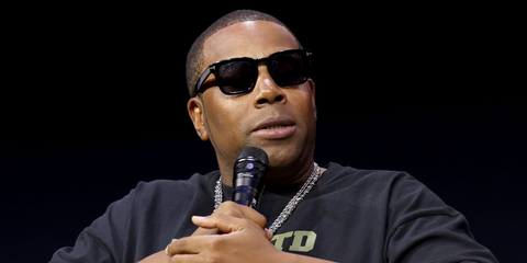 Comedian and actor Kenan Thompson was seen wearing black Tom Ford Dax TF751 01D Polarised sunglasses at the Blackweek Conference 2025 in New York City.