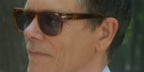 Kevin Bacon was seen wearing tortoiseshell Persol Elio 3333S 24/57 Polarised sunglasses in Netflix series Sirens, episode 2, as Peter Kell