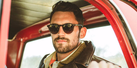 Basketball player Kevin Love of Miami Heat was seen wearing tortoiseshell Oliver Peoples O'Malley Sun OV5183S 1666/53 sunglasses in his Twitter / X post. Shop online now on Pretavoir