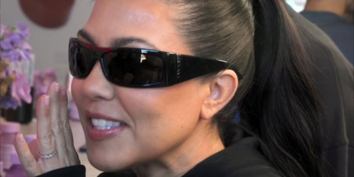 Kourtney Kardashian wearing Gucci GG1492S 007 Sunglasses on Season 7 Episode 1 of The Kardashians