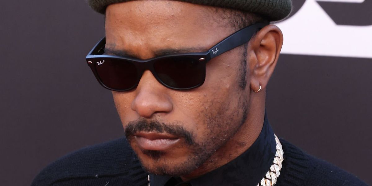 LaKeith Stanfield was seen wearing black rubber Ray-Ban New Wayfarer RB 2132 622/58 sunglasses with green Polarised lenses to attend the 27th Annual Ciritcs Choice Awards in Los Angeles