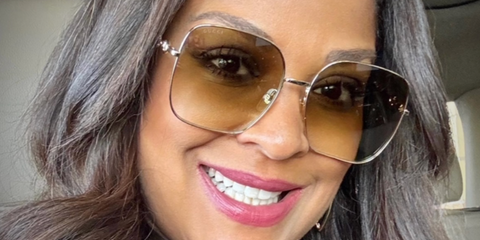 Retired professional boxer and wellness advocate Laila Ali was seen wearing gold Gucci GG0879S 002 sunglasses with brown gradient lenses in her Instagram post, April 2025. Shop online now on Pretavoir