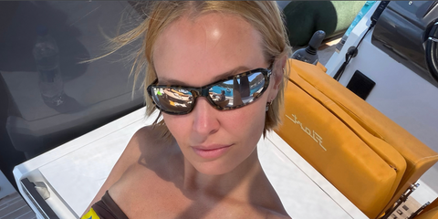Lara Worthington was seen wearing tortoise Tom Ford Addison-02 TF1400 55C sunglasses with mirror lenses in her Instagram post, July 2026.