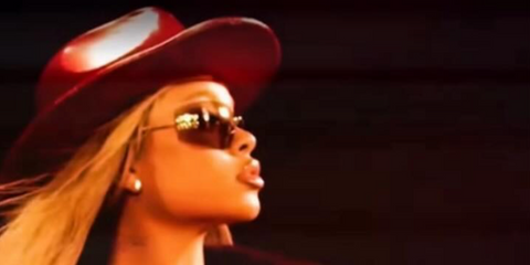 Rapper Latto was seen wearing Miu Miu Rimless Runway MU 54YS 5AK06I sunglasses in her Instagram post, October 2023. Shop online now on Pretavoir