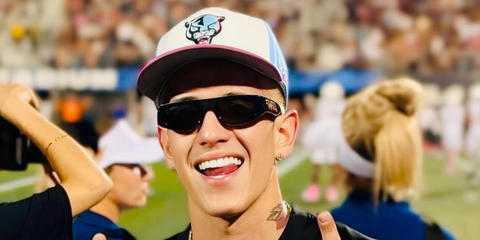 Puerto Rican singer Lenny Tavarez was seen wearing black Gucci GG1771S 001 sunglasses at Pitbull Stadium, Miami for a FIU Panthers game in October 2025.