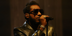 Leon Bridges was seen wearing tortoiseshell and gold Gucci GG0900S 002 oversized sunglasses during his Texas tour, November 2024