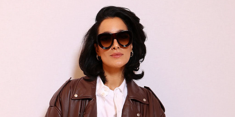 Italian singer-songwriter Levante was seen wearing dark tortoiseshell Loewe Signature LW40170U 52F sunglasses at the Loewe Spring/Summer 2026 fashion show during Paris Fashion Week. Shop online now on Pretavoir