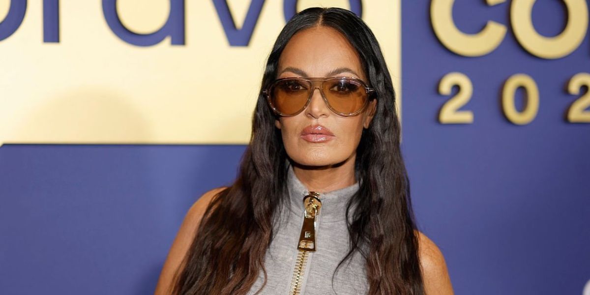 Tom Ford Marcus TF1023 93E Photochromic - As Seen On Lisa Barlow & Jeremy Pope
