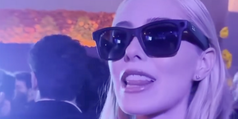 Mexican actress Loreto Peralta was seen wearing matte black Ray-Ban Meta Wayfarer Gen 2 RW4012 601S/T3 Polarised Smart Glasses at a Vogue Mexico event in October 2025.