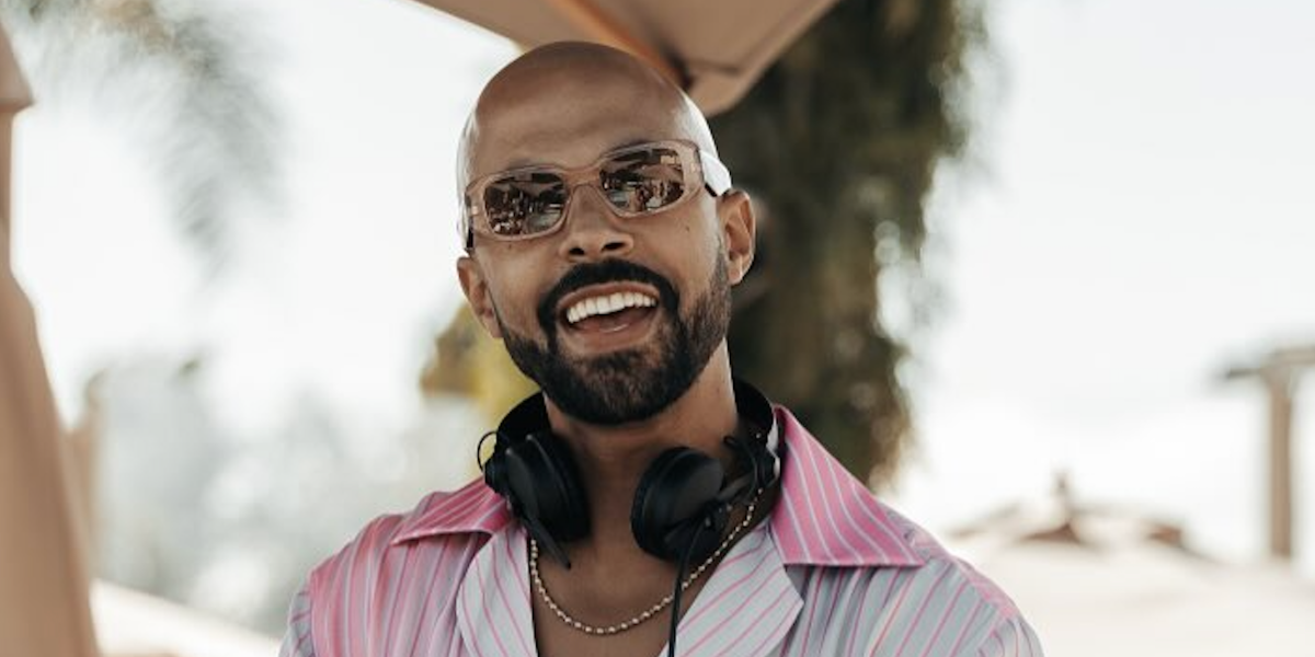DJ and presenter Marvin Humes was seen wearing transparent champagne Prada PR 17WS 19X30N Symbole sunglasses in his social media post, May 2025. Shop online now on Pretavoir