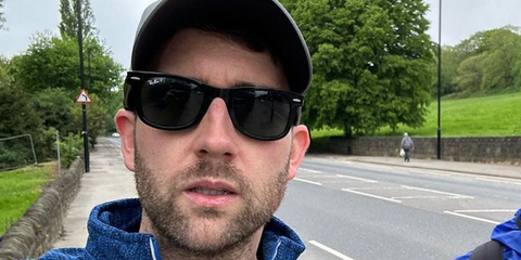 Matthew Lewis wears Ray-Ban Wayfarer 2140 901/58 Polarised sunglasses in his Instagram post