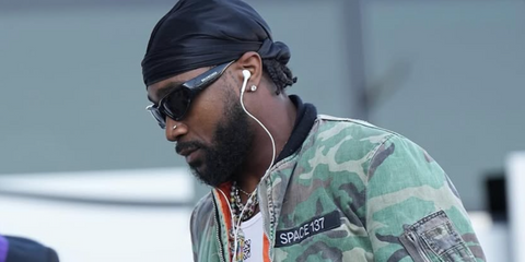 American football player Miles Sanders of Dallas Cowboys was seen wearing black Balenciaga BB0157S 001 sunglasses in his Instagram post, September 2025.