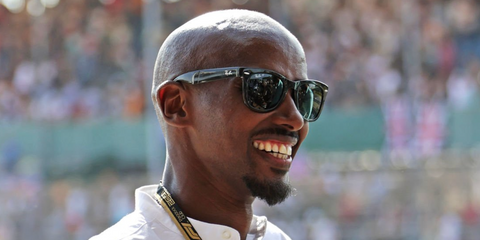 Long-distance runner Sir Mo Farah was seen wearing Ray-Ban Folding Wayfarer 4105 601/58 Polarised sunglasses at the F1 Great Britain Grand Prix 2021. Shop online now on Pretavoir