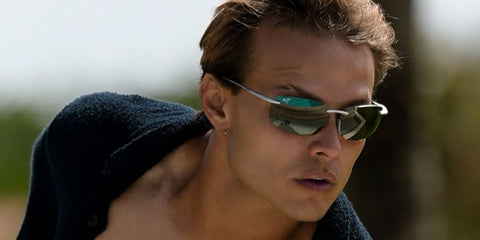 Turkish actor Murat Ceylan was seen wearing grey silver Maui Jim Ho'okipa Ultra 676-17 / MJ0676S 002 sunglasses in Dominican Republic, shared through his Instagram post in June 2026.