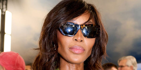 Naomi Campbell was seen wearing yellow havana Burberry BE4454 4106/87 sunglasses at the Burberry Spring/Summer 2026 fashion show during London Fashion Week. Shop online now on Pretavoir
