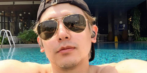 Thai-American rapper Nichkhun of 2PM was seen wearing gold Ray-Ban Aviator II RB 3026 L2846 sunglasses in his Instagram post.