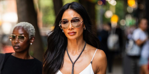 Nicole Scherzinger was seen wearing gold Chloe Aly CH0278S 002 aviator sunglasses with tricolour grey to green gradient lenses in New York City, July 2025. Shop online now on Pretavoir