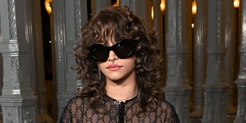 Actress Odessa A'zion was seen wearing black Gucci GG1463S 001 sunglasses at the LACMA Art + FIlm Gala 2023. Shop online now on Pretavoir