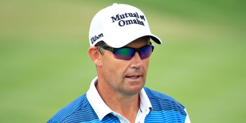 Irish professional golfer Padraig Harrington was seen wearing black Oakley Flak 2.0 XL OO9188 05 sunglasses. Shop online now on Pretavoir