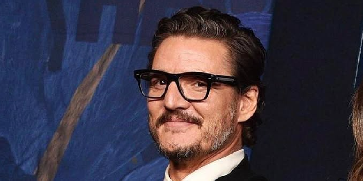 Pedro Pascal wears Oliver Peoples Latimore OV5507U 1722 optical glasses ...