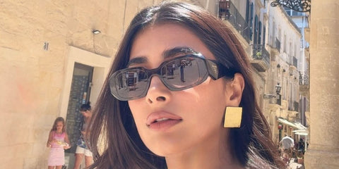 Bollywoof actress and former beauty pageant contestant Pooja Hegde was seen wearing dark tortoiseshell Prada PR 17WS 2AU8C1 sunglasses with dark brown lenses in September 2024. Shop online now on Pretavoir