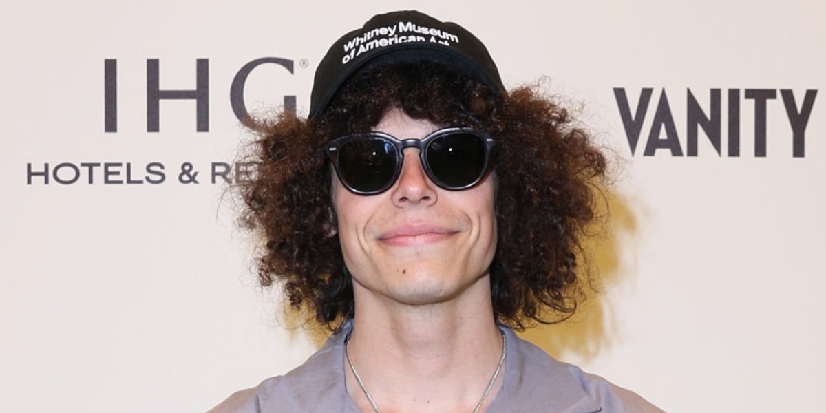 Filmmaker Reece Feldman (Guy With A Movie Camera) was seen wearing black Oliver Peoples Cary Grant Sun OV5413SU 1796/R5 sunglasses at the Vanity Fair Lunch Club during Cannes Film Festival 2026.