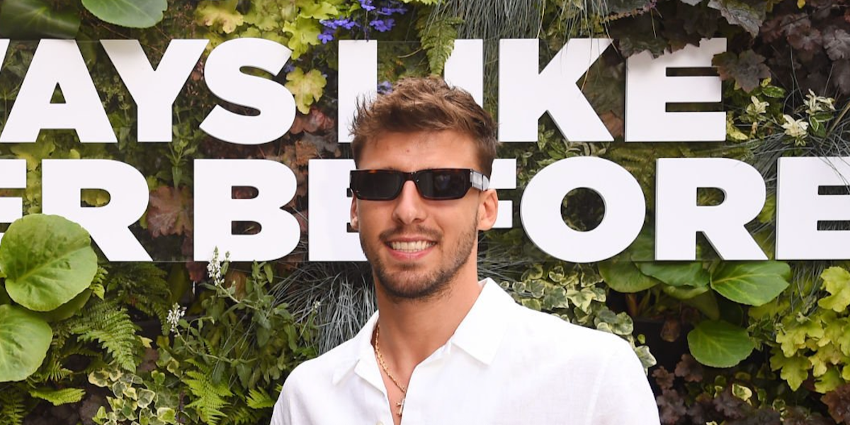 Portuguese footballer Ruben Dias was seen wearing tortoiseshell Saint Laurent Sun SL 660 002 sunglasses at the Wimbledon Tennis Championships 2024. Shop online now on Pretavoir