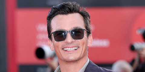 Rupert Friend was seen wearing black Giorgio Armani AR8231U 5042/1  sunglasses at the 83rd Venice Film Festival 2026.