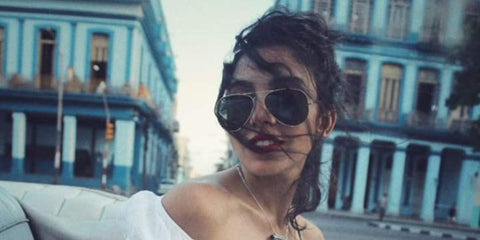 Egyptian actress Salma Abu Deif was seen wearing Ray-Ban Aviator II RB 3026 L2846 sunglasses in her Facebook post in 2016. Shop online now on Pretavoir