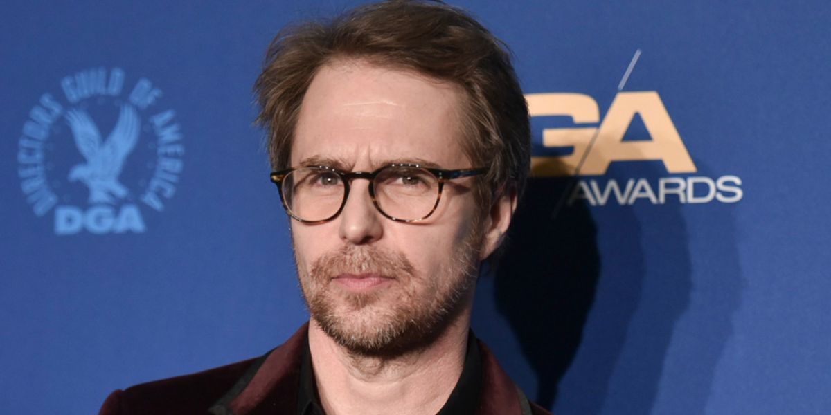 Sam Rockwell was seen wearing brown tortoiseshell Oliver Peoples Fairmont OV5219 1310 Amaretto Tortoise / Striped Honey optical glasses to attend the 2020 Directors Guild of America Awards