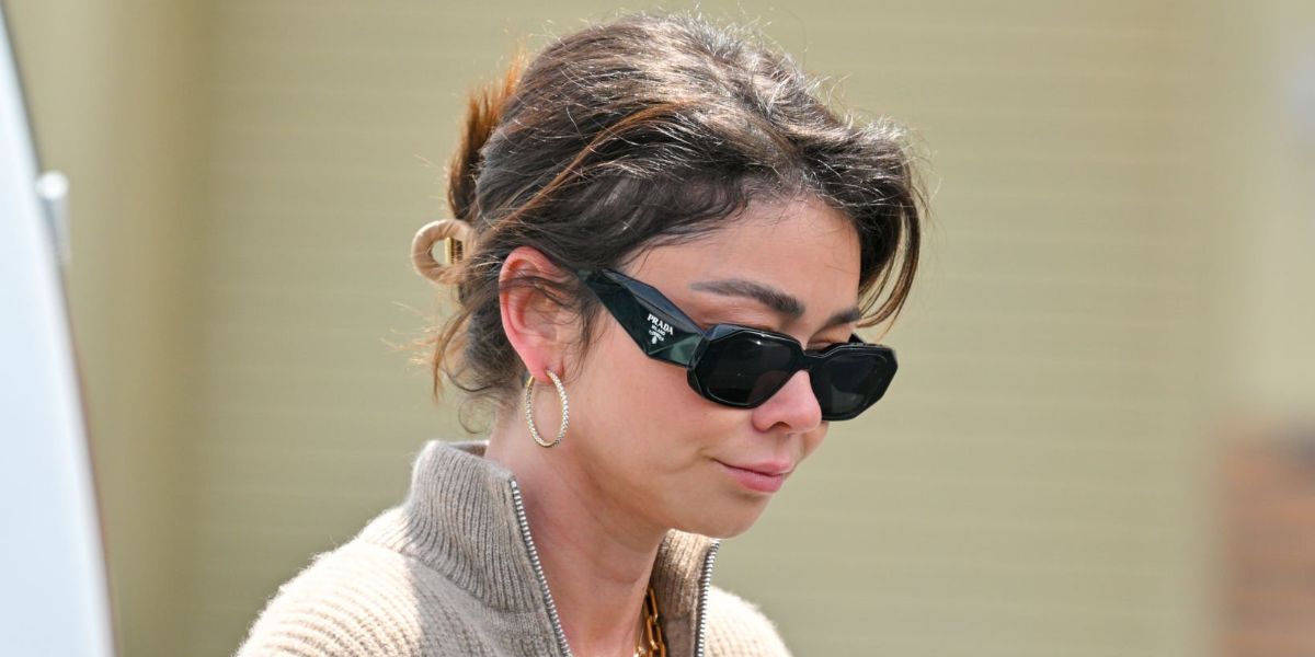 Modern Family actress Sarah Hyland was seen wearing black Prada PR 17WS 1AB5S0 Symbole sunglasses in California, April 2024