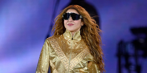 Shakira was seen wearing transparent Versace 4461 148/6V shield sunglasses during a concert in Mexico City, March 2026.