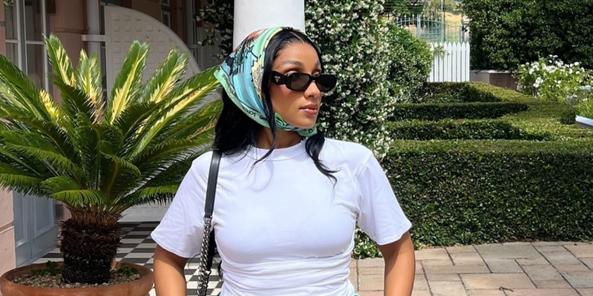 Influencer Sherlina Nym was seen wearing black Prada PR 17WS 1AB5S0 Symbole Sunglasses in her Instagram post, November 2024. Shop online now on Pretavoir