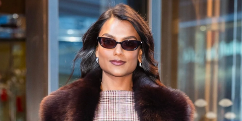 Bridgerton actress Simone Ashley was seen wearing DMY Studios Romi DMYSUN11SB Black sunglasses in New York City, May 2025. Shop online now on Pretavoir