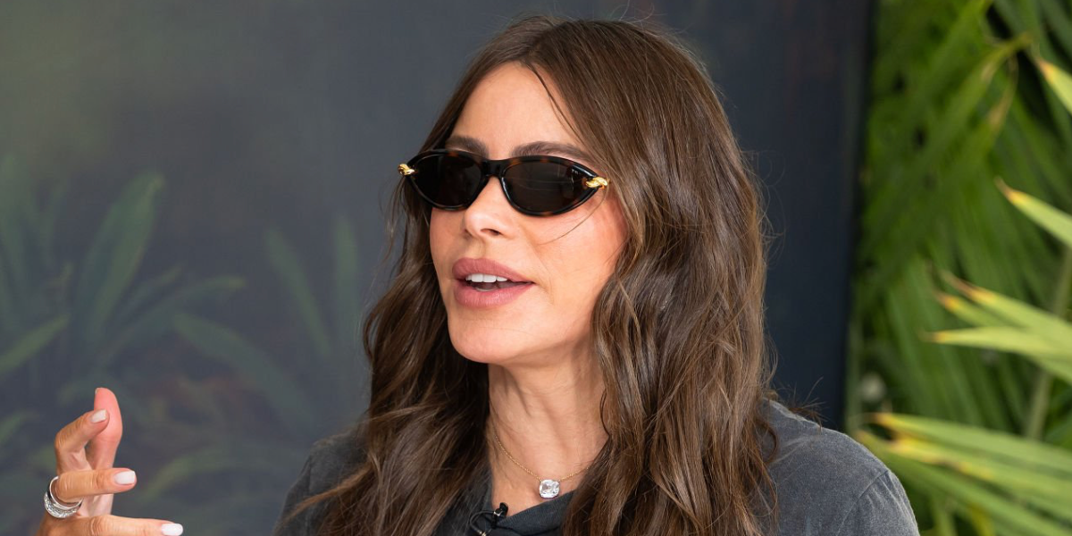 Sofia Vergara was seen wearing havana tortoiseshell Bottega Veneta BV1390S 002 knot cat eye sunglasses at the South Beach Wine & Food Festival in Miami, February 2026.
