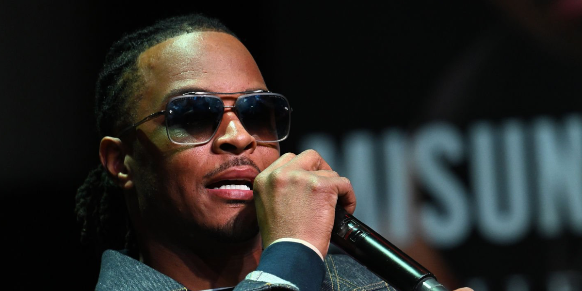 T.I. was seen wearing black iron Dita Mach Six DTS 121 06 sunglasses onstage during Allen Iverson's "Misunderstood" book tour in Atlanta, Georgia, October 2025. Shop online now on Pretavoir