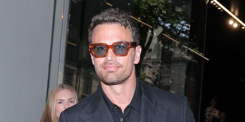 Theo James was seen wearing tortoiseshell Dolce&Gabbana DG4413 3221/80 sunglasses with blue lenses at the Dolce & Gabbana Menswear Spring/Summer 2026 fashion show during Milan Men's Fashion Week. Shop online now on Pretavoir