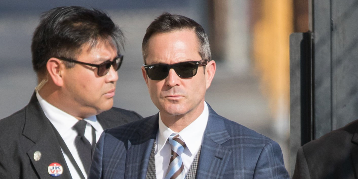 Actor and comedian Thomas Lennon was seen wearing black Ray-Ban New Wayfarer 2132 901/58 Polarised sunglasses outside Jimmy Kimmel Live! studios in Los Angeles