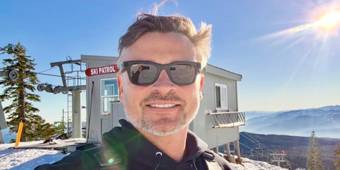Actor Tom Welling was seen wearing black Ray-Ban Meta Wayfarer Gen 2 RW4012 601/71 Smart Glasses in his Instagram post, January 2026.