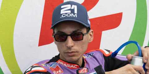 Turkish motorcycle racer Toprak Razgatlioglu was seen wearing black Cartier CT0539S 003 rectangular sunglasses with brown lenses at the MotoGP of Thailand, February 2026.