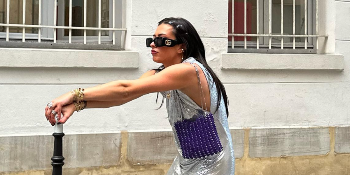 TikToker Victoria Paris was seen wearing black Gucci GG0811S 001 sunglasses in her Instagram post, September 2023.