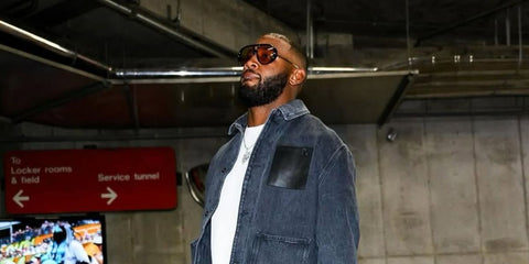 NFL athlete Vonn Bell was seen wearing Bottega Veneta BV1274S 003 aviator sunglasses with red lenses in his Instagram post