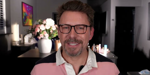 British makeup artist, YouTuber, and beauty entrepreneur Wayne Goss was seen wearing dark tortoiseshell Tom Ford TF5607-B 052 Blue Control rectangular optical glasses in one of his content. Shop online now on Pretavoir