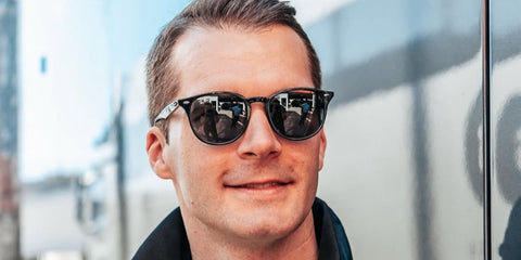 Swiss racing driver Yannick Mettler was seen wearing black Ray-Ban RB 4259 601/71 sunglasses at the GT Open in Hungaronging, Hungary, July 2025. Shop online now on Pretavoir