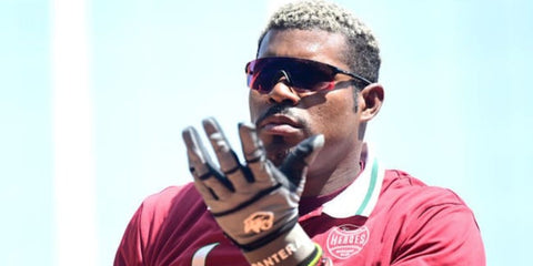 Cuban profesional baseball player Yasiel Puig was seen wearing black Oakley EVZero Blades OO9454 02 Prizm sunglasses. Shop online now on Pretavoir