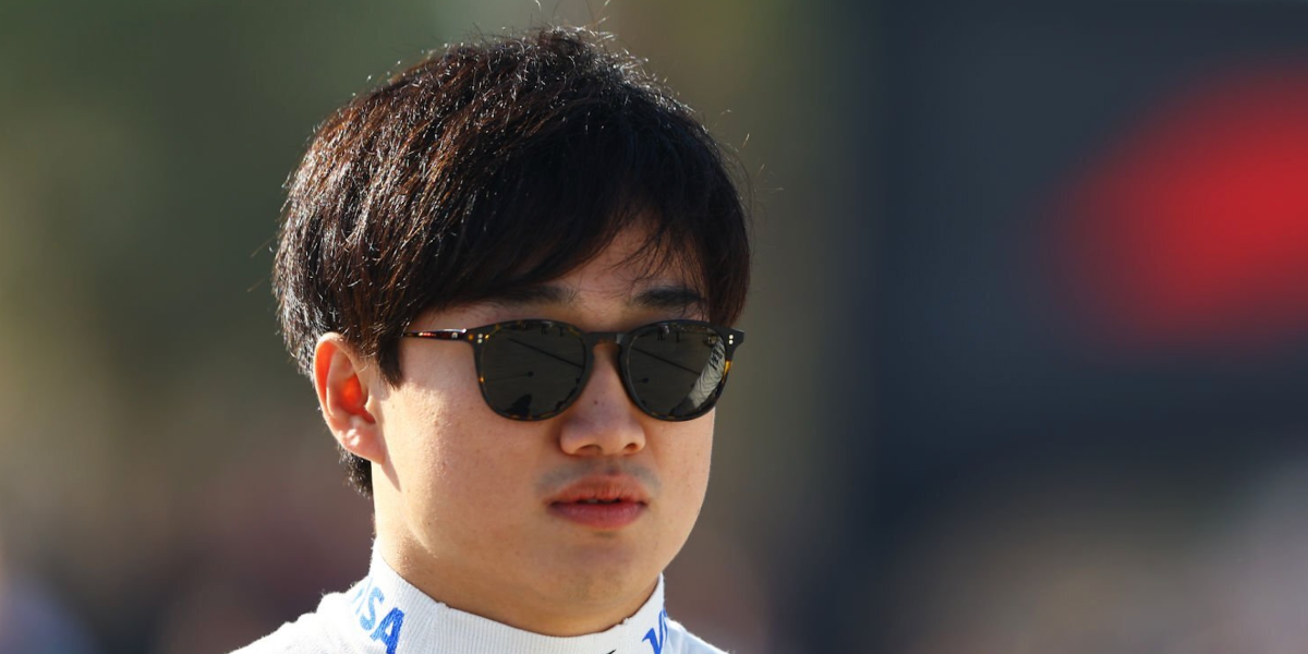 Formula racer Yuki Tsunoda was seen wearing Oliver Peoples Finley Esq. Sun OV5298SU 1454/O9 Matte Sable Tortoise/Green Mirror Gold Polarised VFX round sunglasses