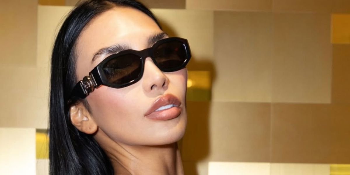 Kazakhstani model Zarina Yeva was seen wearing black Versace 4361 GB1/87 Medusa Biggie Sunglasses in her Instagram post, June 2025. Shop online now on Pretavoir
