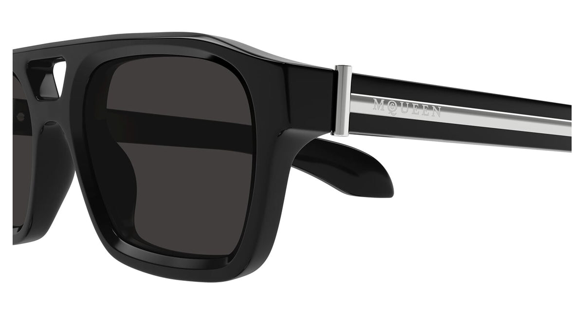 Alexander McQueen AM0505S 001